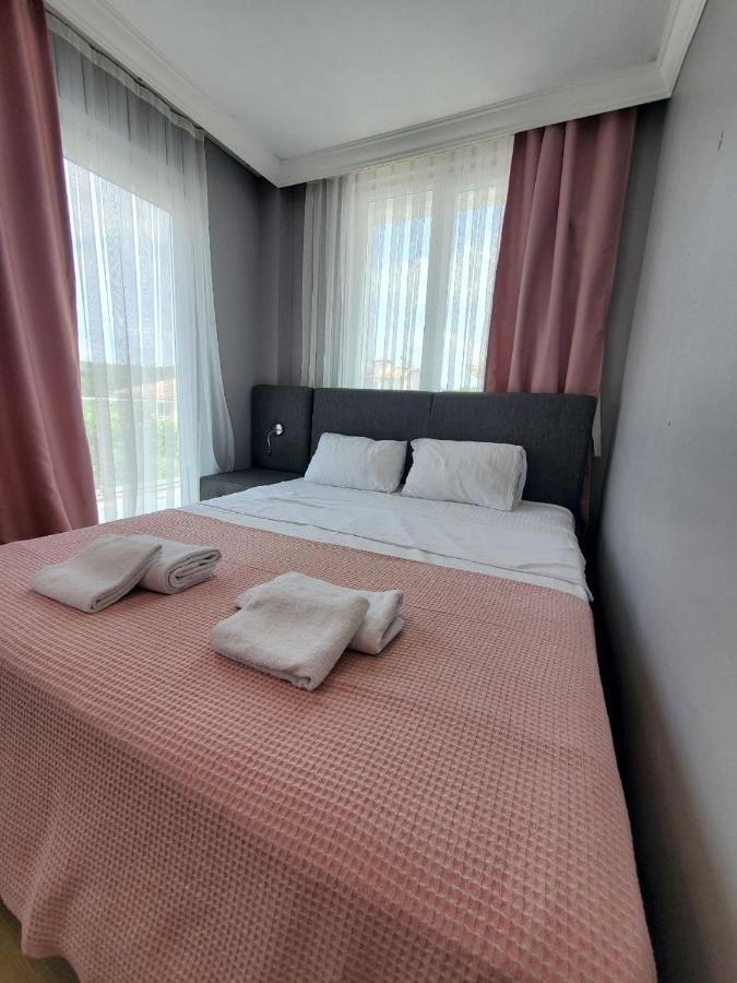 5 Mins To Airport Private Villa Room 이스탄불 외부 사진