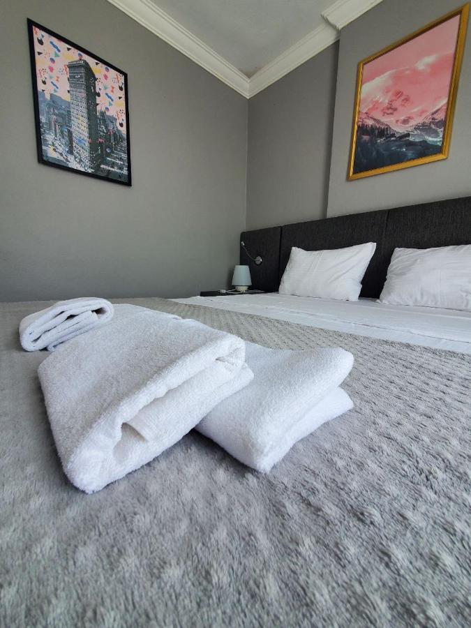 5 Mins To Airport Private Villa Room 이스탄불 외부 사진